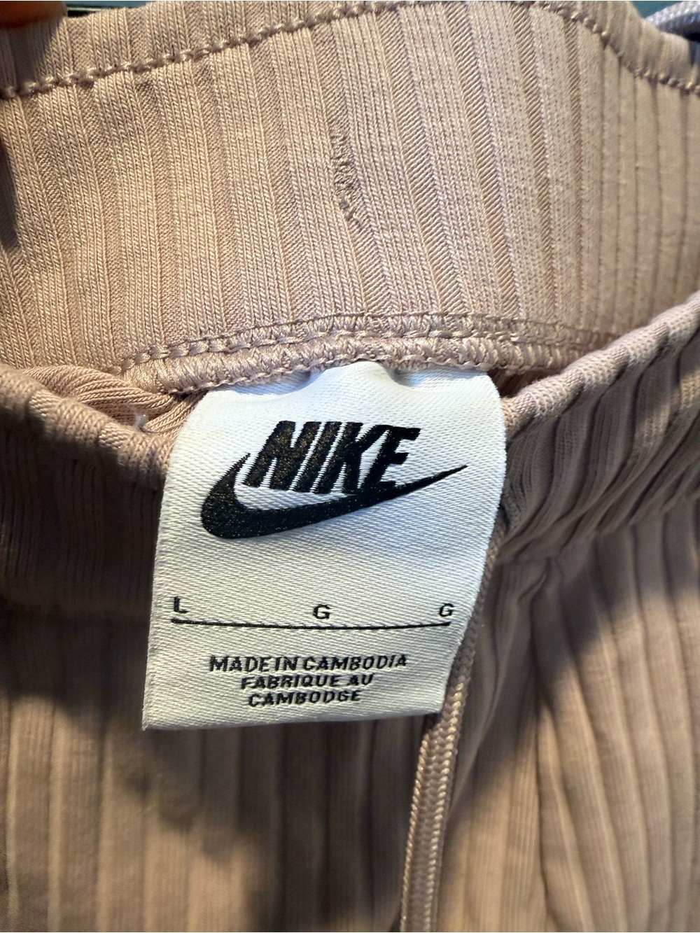 Nike Ribbed Cropped Tee & Shorts Set - Picture 2 of 3